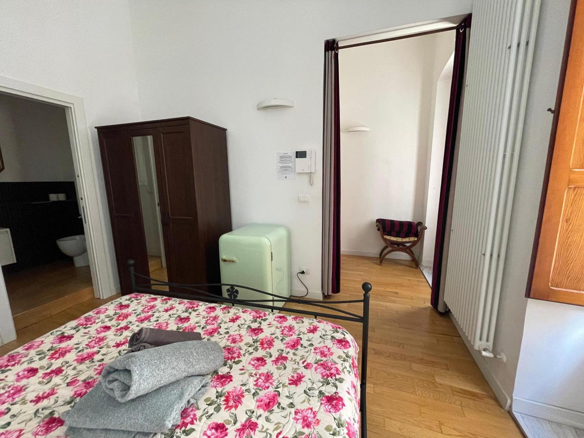 Lovely Room In Bari Old Town Eksteriør billede
