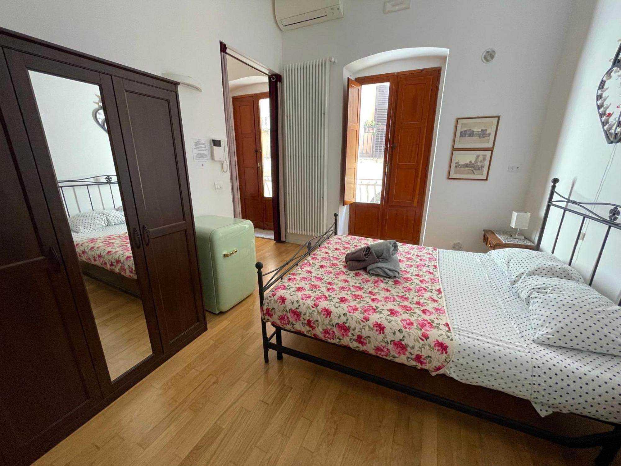 Lovely Room In Bari Old Town Eksteriør billede